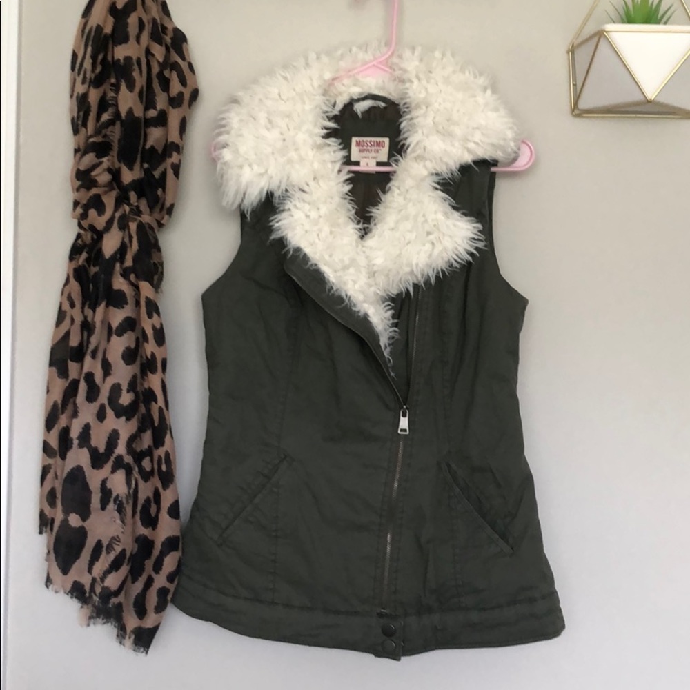 Like New Vest!
